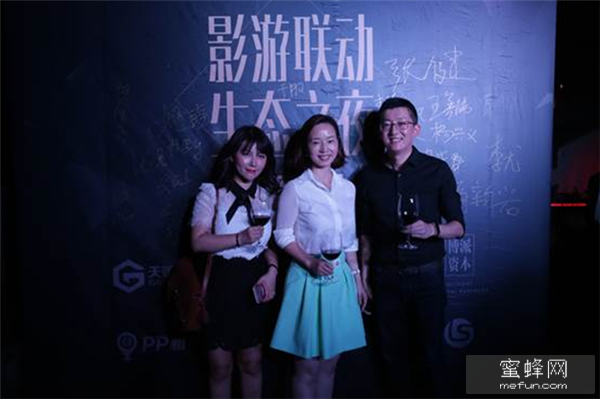 1438225653365580.png 11.png