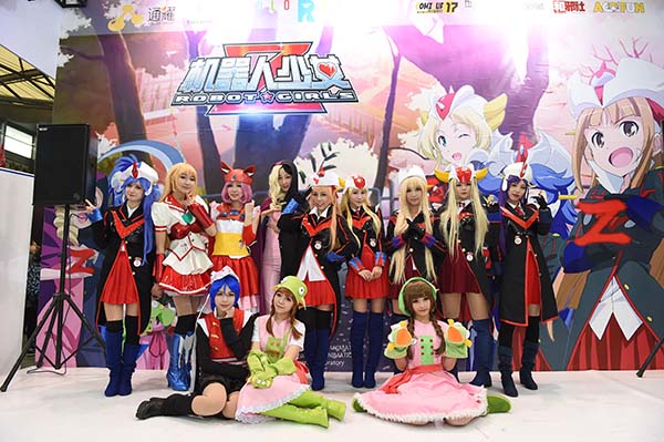 cosplay大赛自选环节现场直击–coser合照.JPG