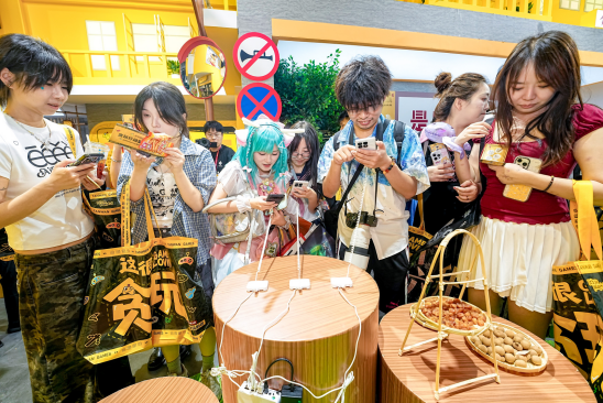 （0729-通稿）ChinaJoy“拾光之旅”：贪玩游戏以品牌理念赋能游戏IP，拓宽多元业务价值边界1450.png